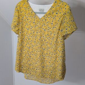 Charlie Paige Sunny Yellow Floral Top